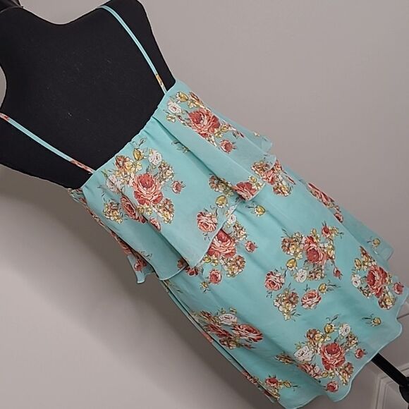 City Triangles sz M sundress - Picture 3 of 8